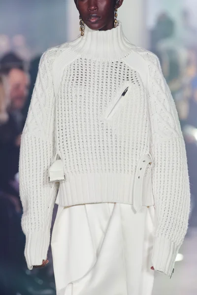 Look 56